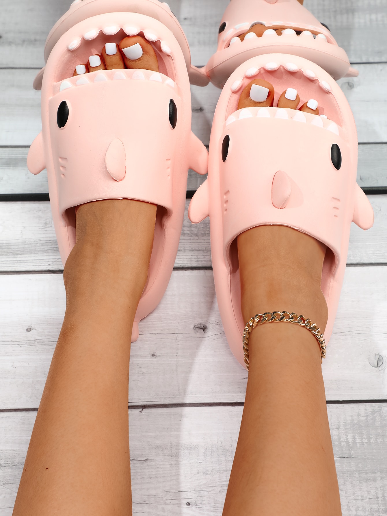 Sandales à motif requin, pantoufles rose clair style preppy universitaire à motifs de requins