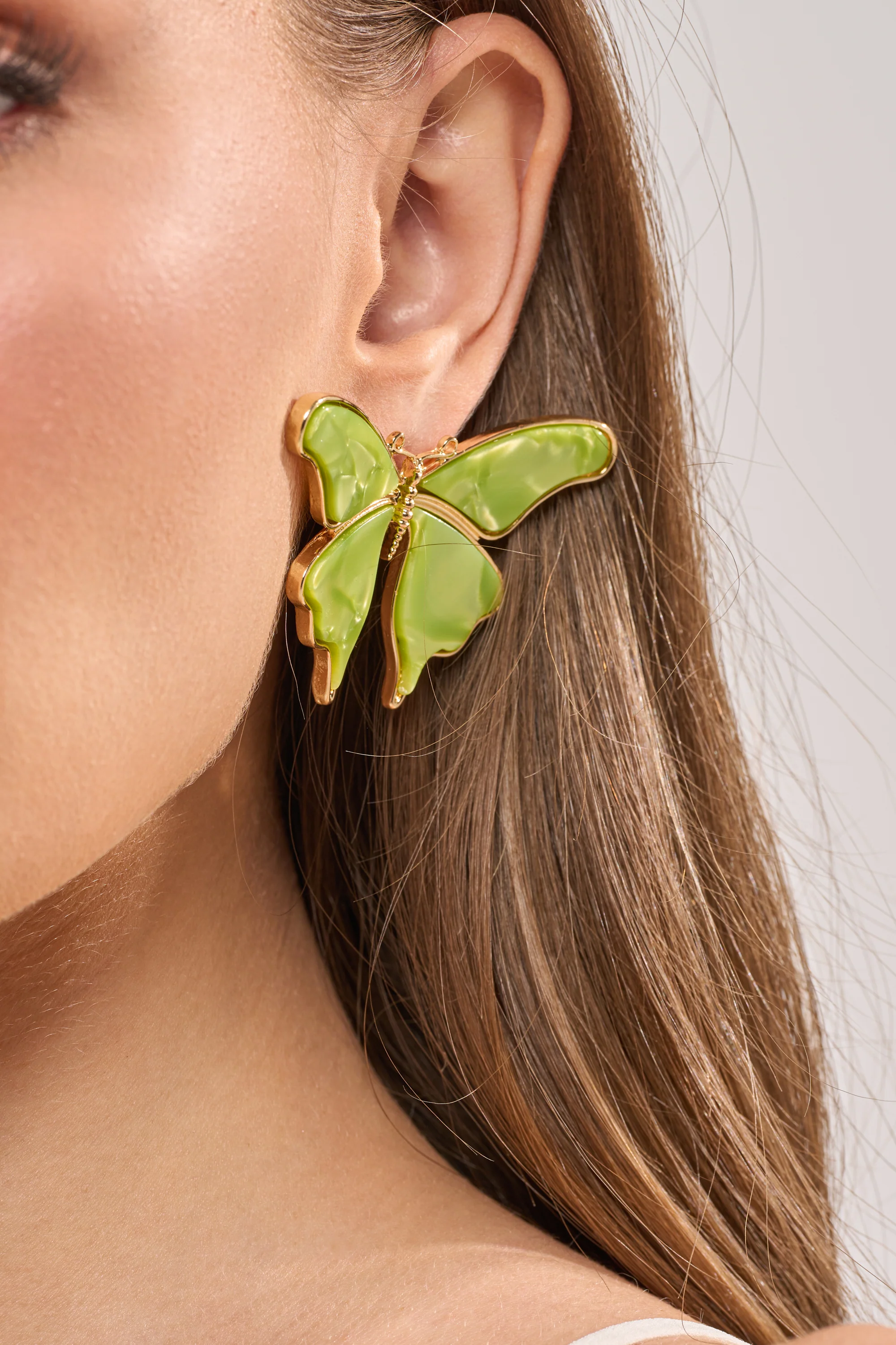 FLY AWAY EARRING - Akira Store