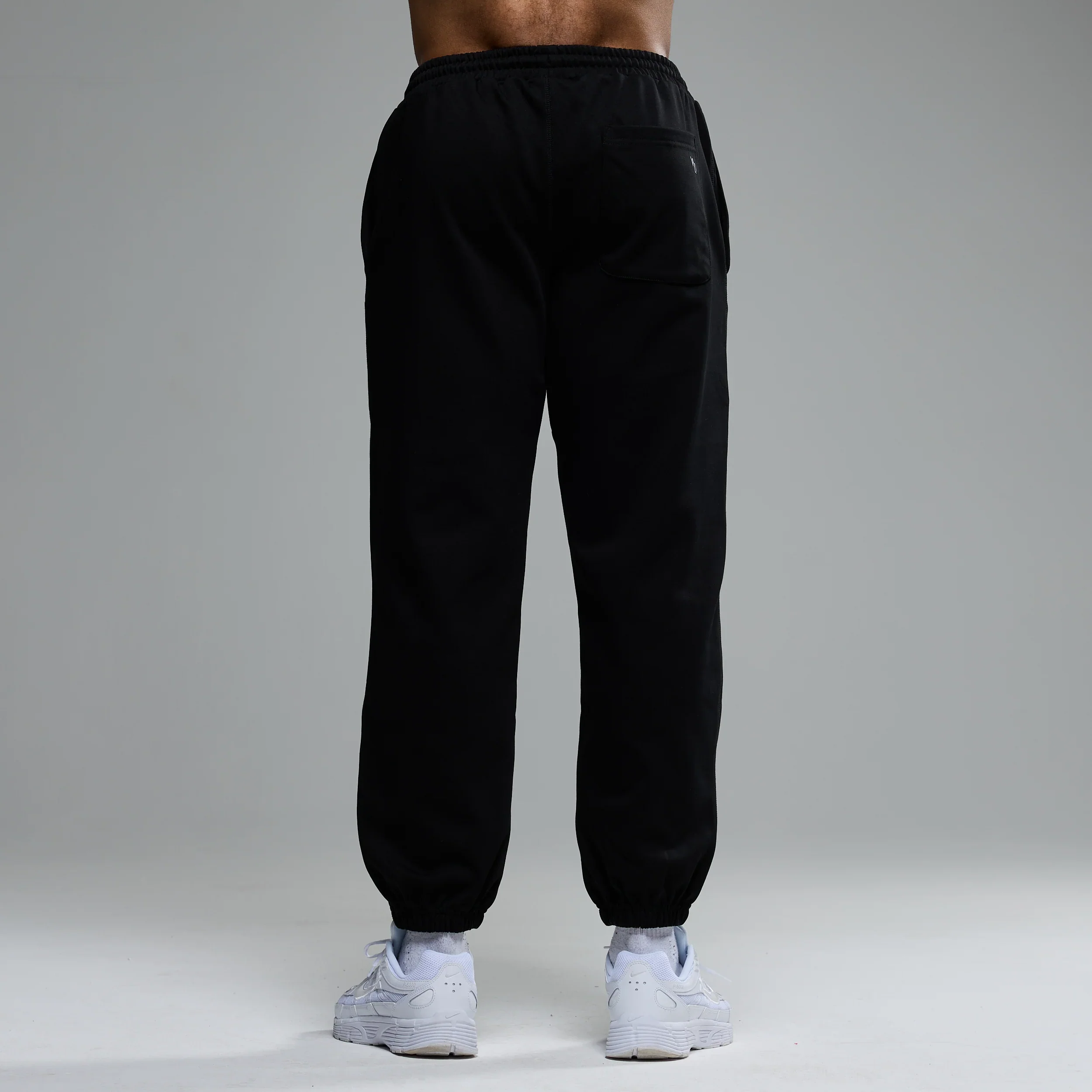 Vanquish Essential Black Oversized Sweatpants