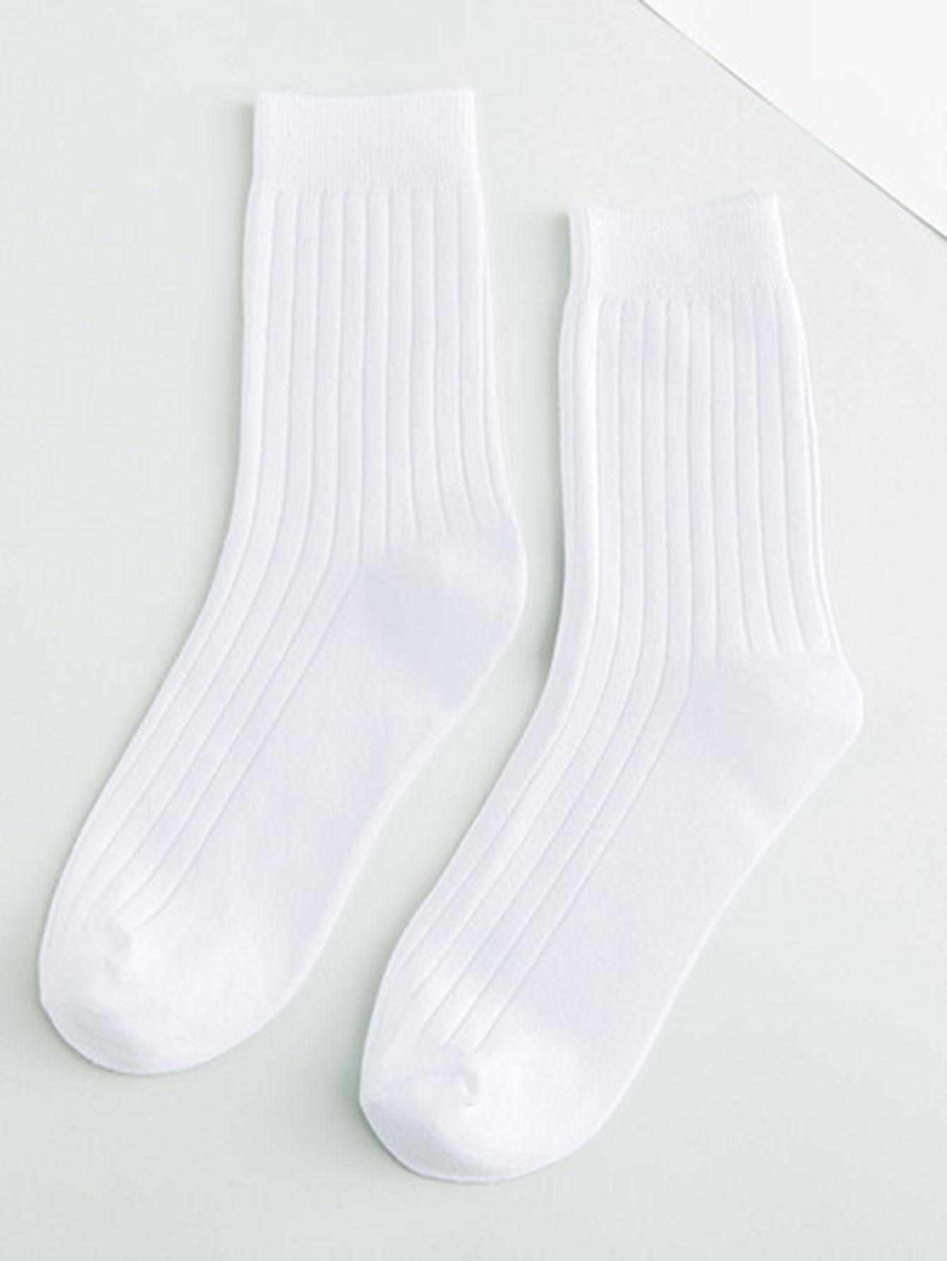 Chaussettes simples mi-mollet