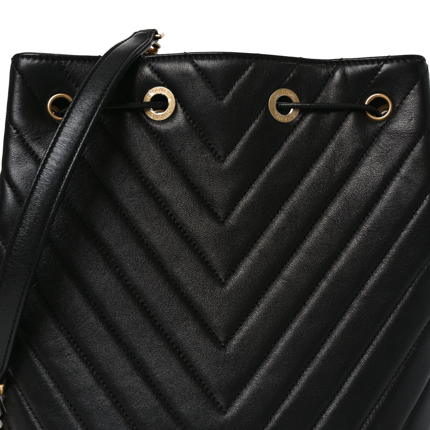 Sheepskin Chevron Quilted Drawstring Bag Black