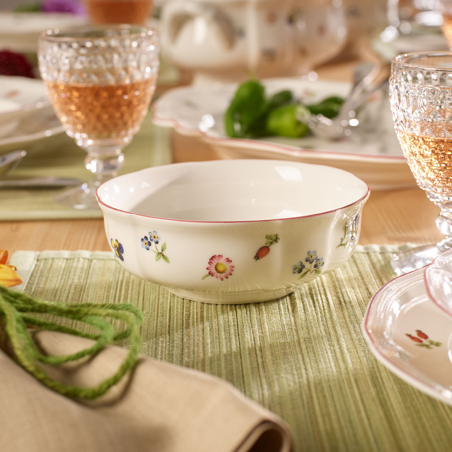 Petite Fleur Appetizer/ Dessert Bowl - White, 11.9 oz, Premium Porcelain