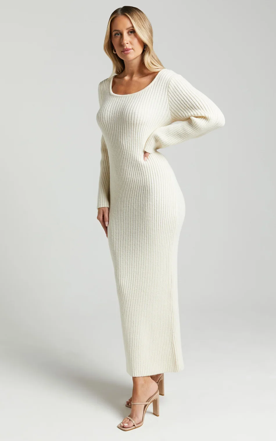 Nina knitted Maxi Dress - Scoop Neck Knitted Maxi Dress in Beige
