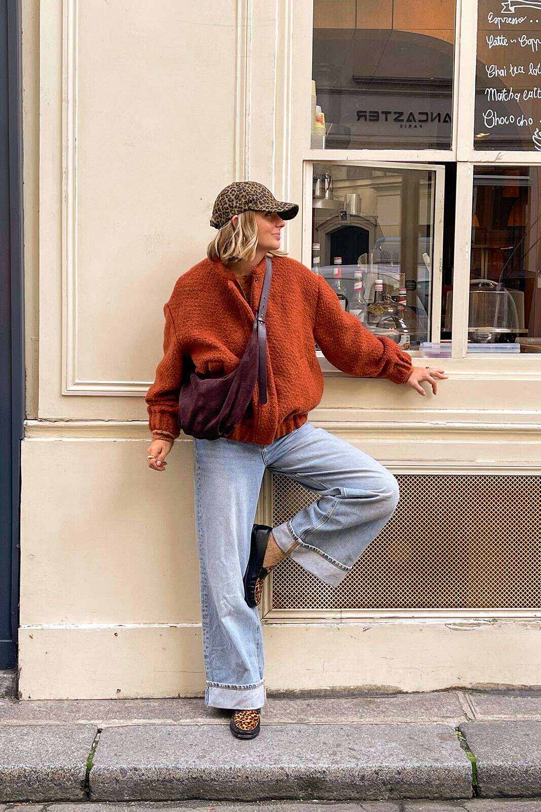 Bruine wollen boucl&eacute; jas