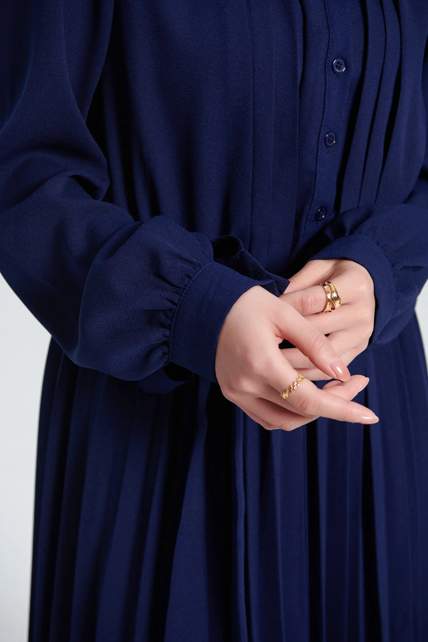 Robe à manches bouffantes en chiffon plissé