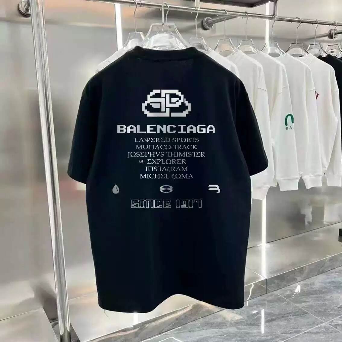 【BALENCIAGA】（バレンシアガ ）半袖 男女兼用Tシャツ