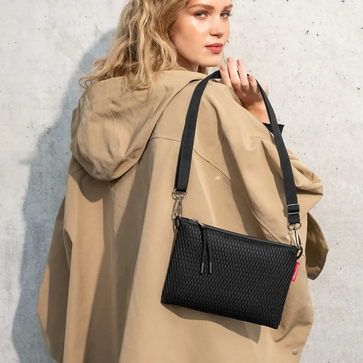 extralite case 1 mesh black