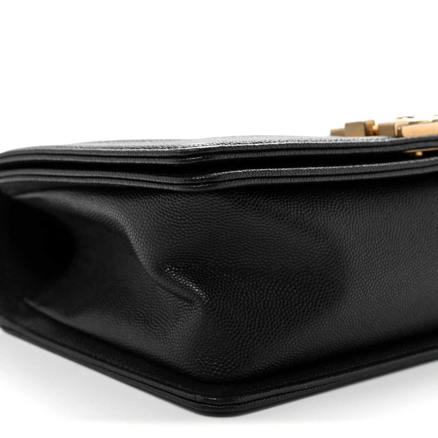 Caviar Quilted Medium Boy Flap Black