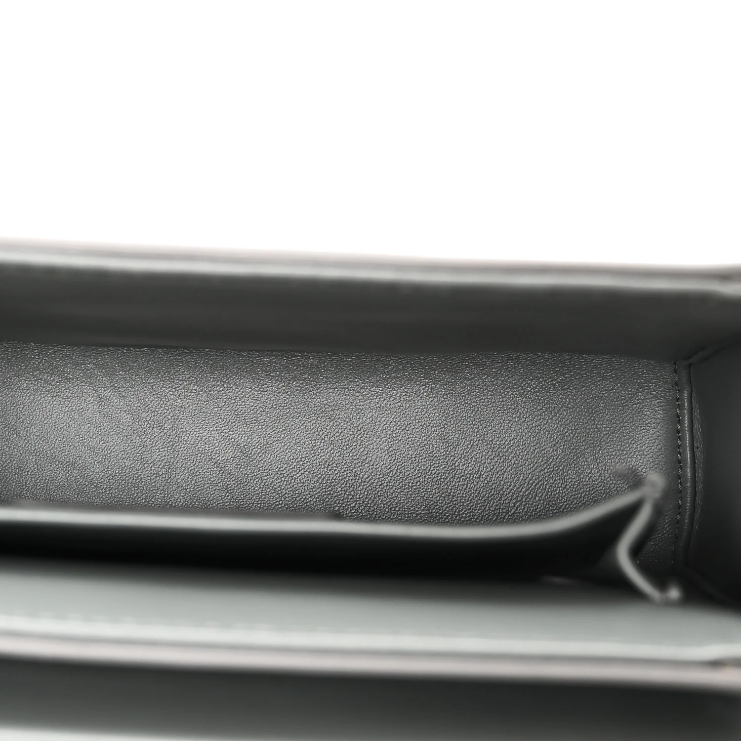 Box Calfskin 30 Montaigne Box Bag Stone Grey
