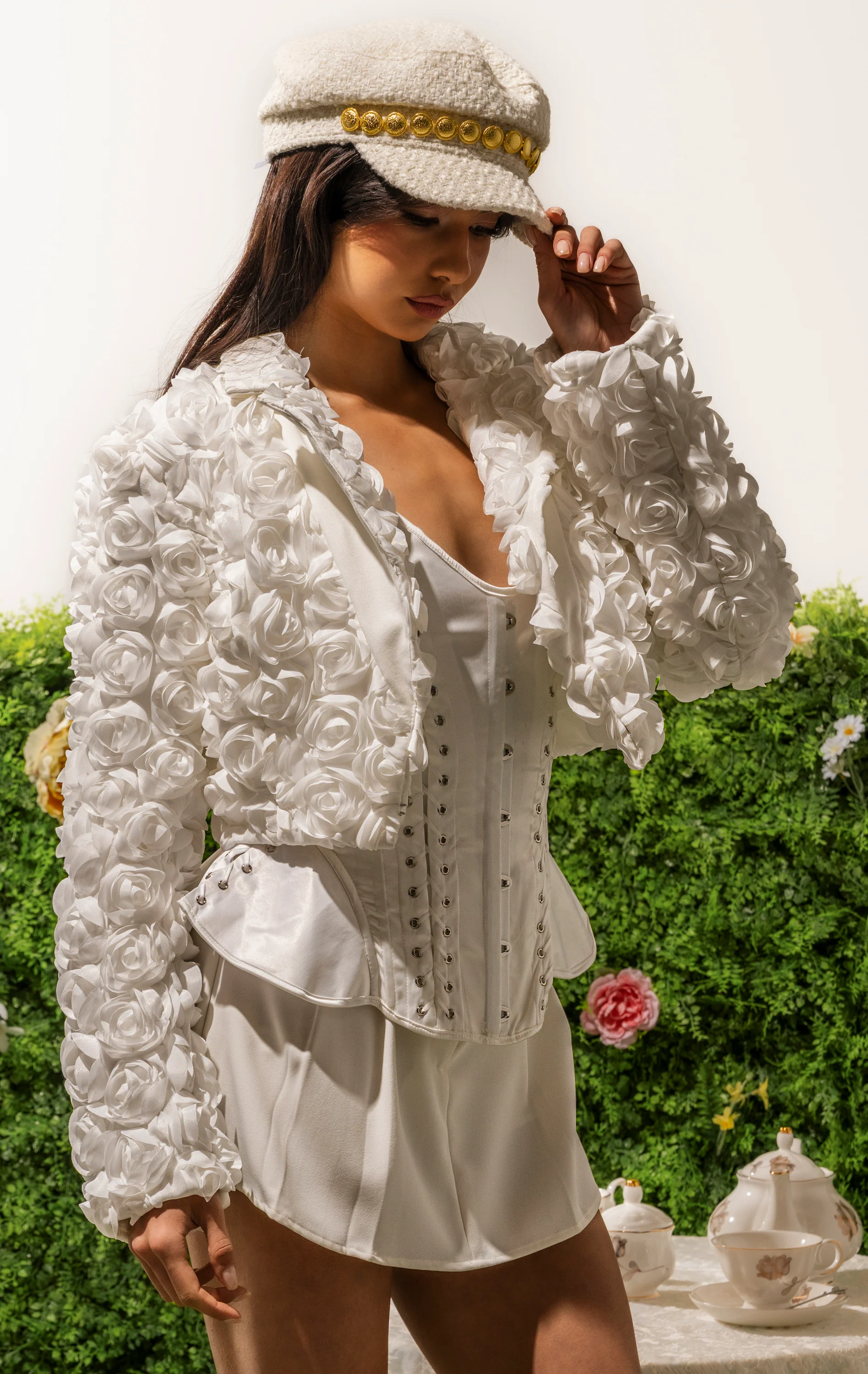 FAYE FLORAL APPLIQUE BLAZER - Akira Store