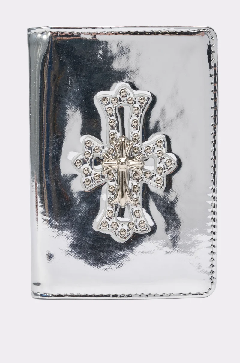 IM CHROME PASSPORT COVER - Akira Store