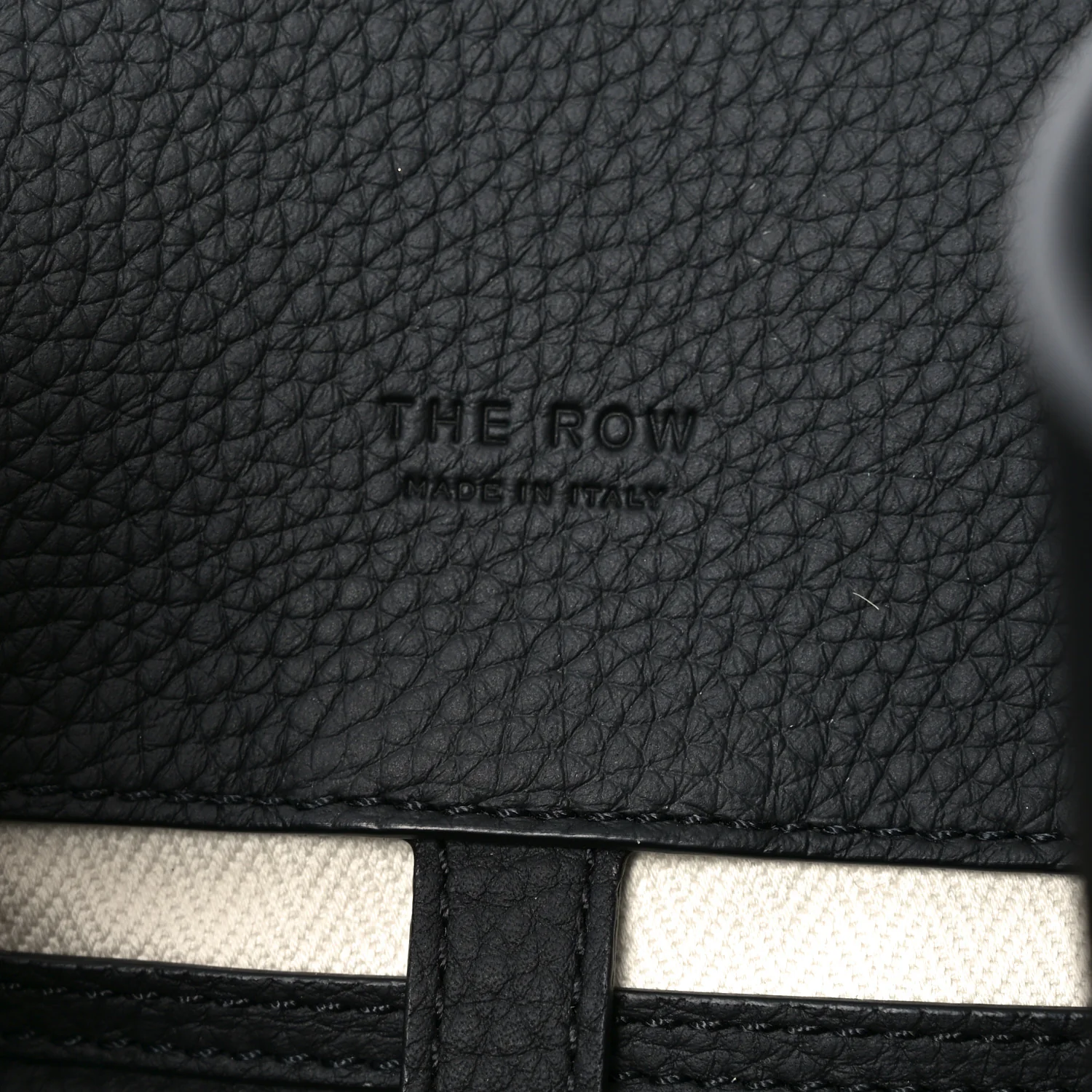 Matte Grained Calfskin Soft Margaux 15 Black