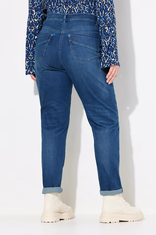 Rivet Detail Mom Jeans