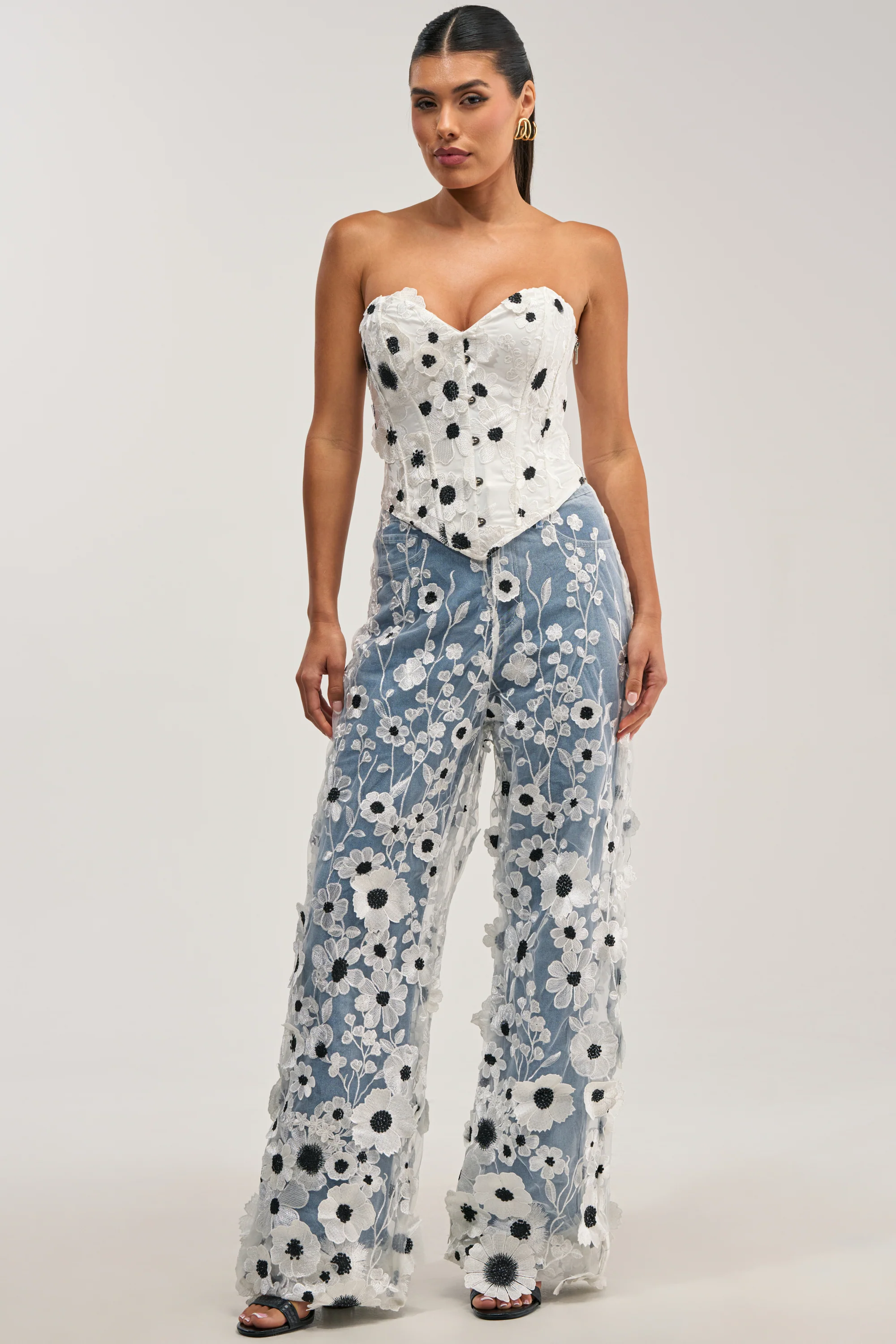 MIXED FLORALS RELAXED DENIM - Akira Store
