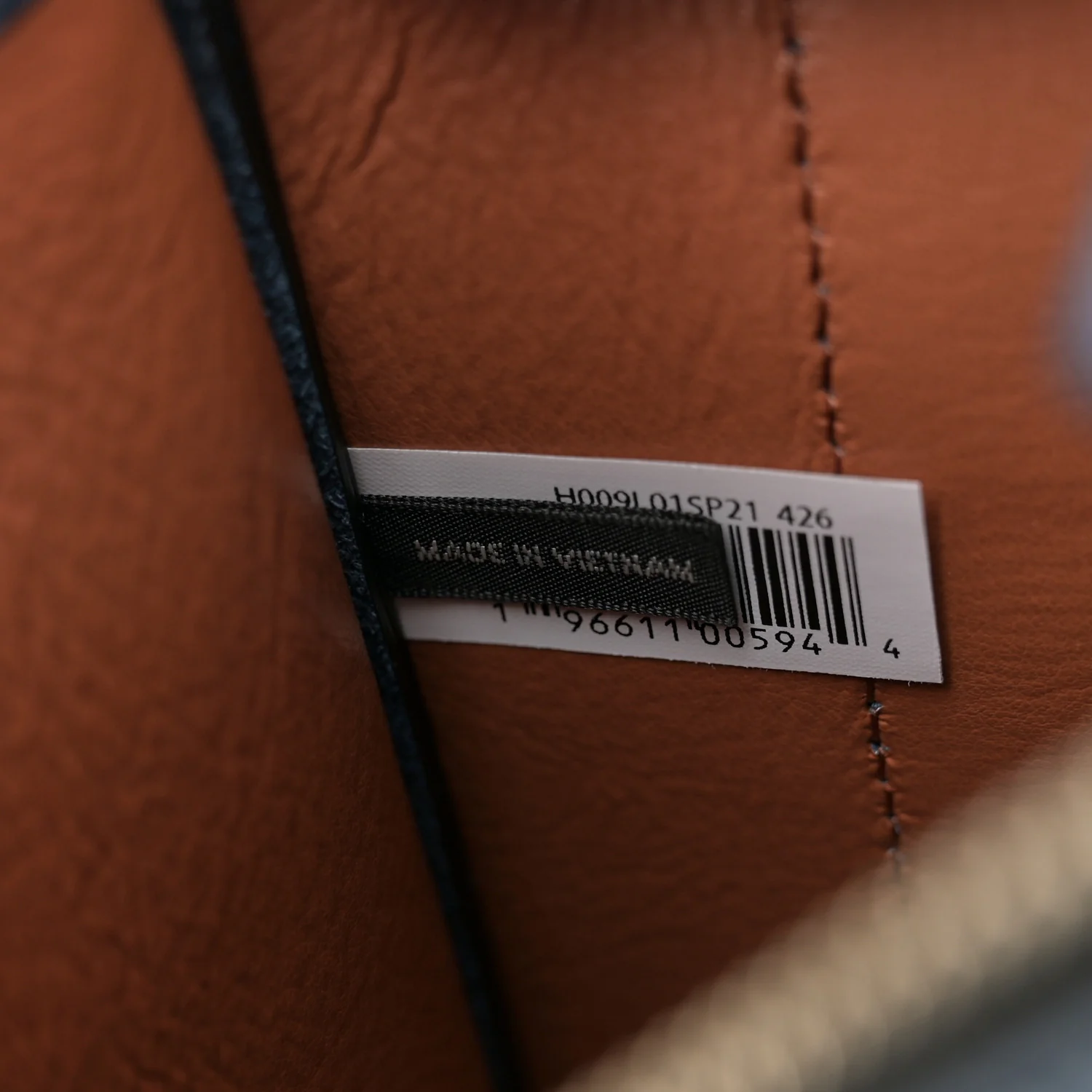 Grained Calfskin Small The Tote Bag Blue Sea