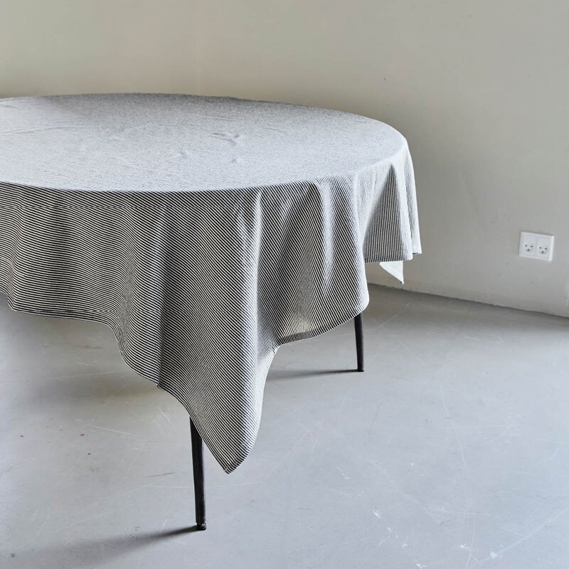Block duk 150x150 cm sand/svart