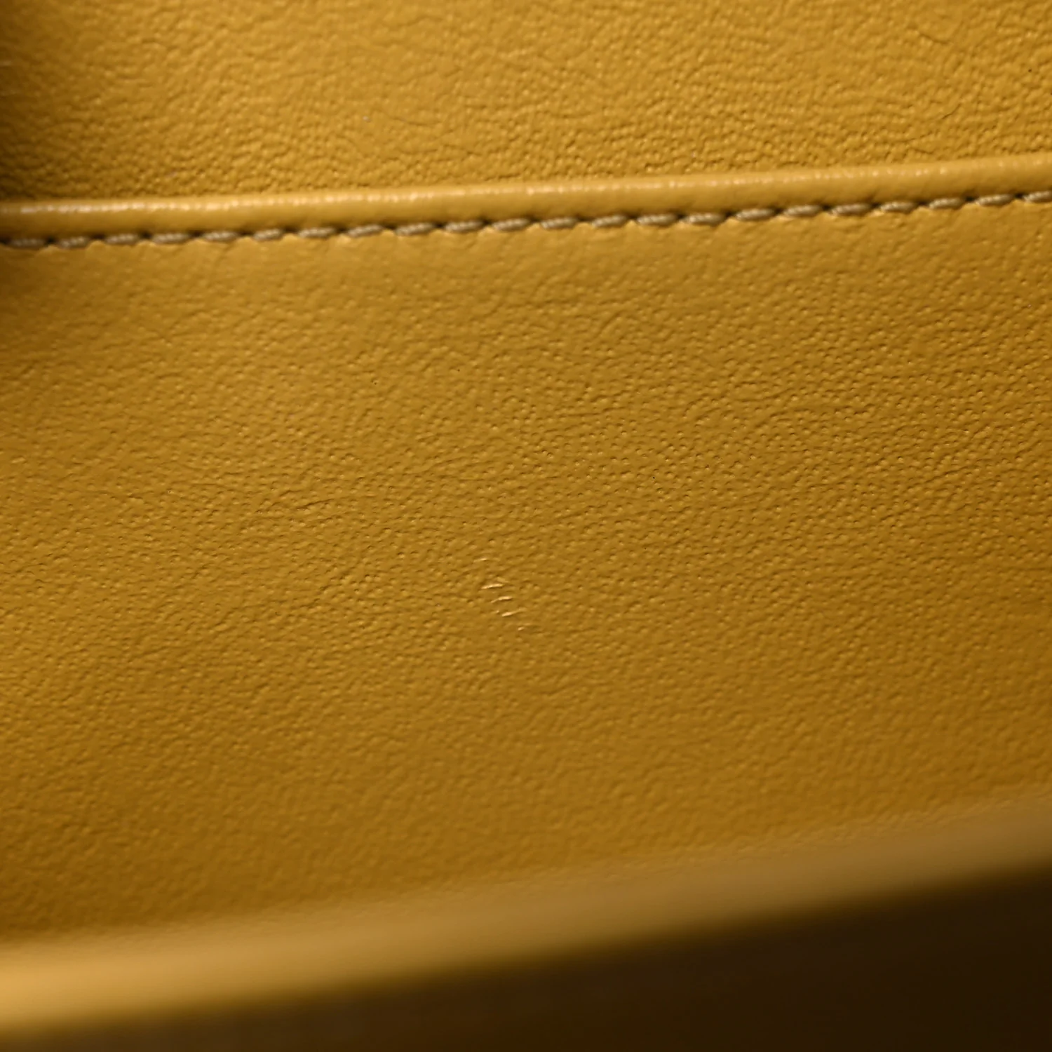Caviar Quilted Small CC Filigree Vanity Case Yellow