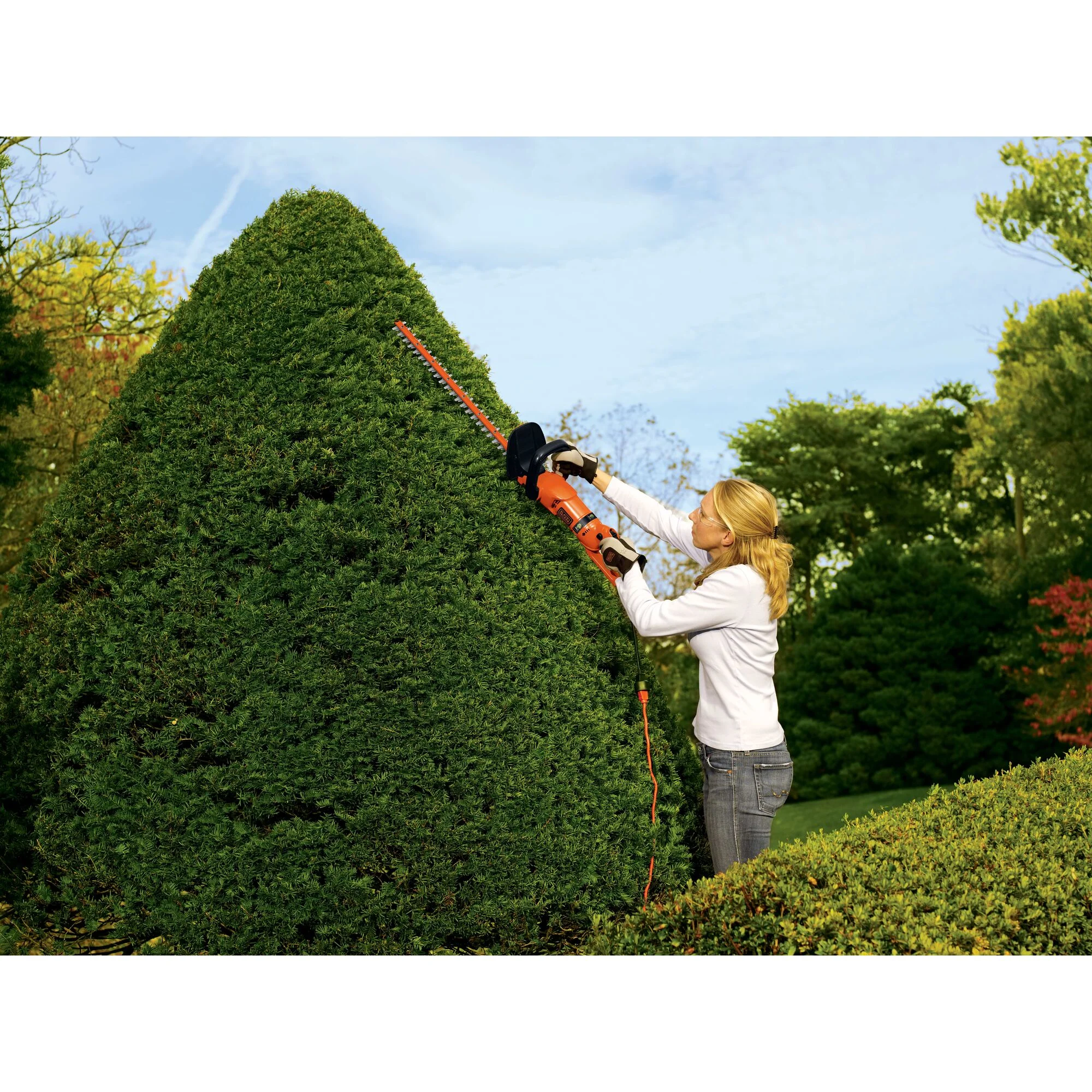 HH2455 3.3 Amp HedgeHog 24" Hedge Trimmer with Rotating Handle - Image 6