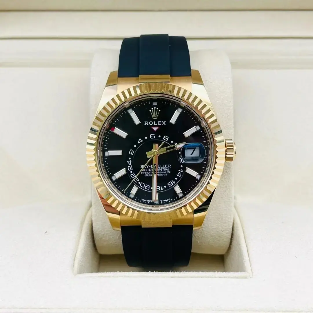 ROLEXロレックスの機械式時計 スカイドゥエラー 42MM時計