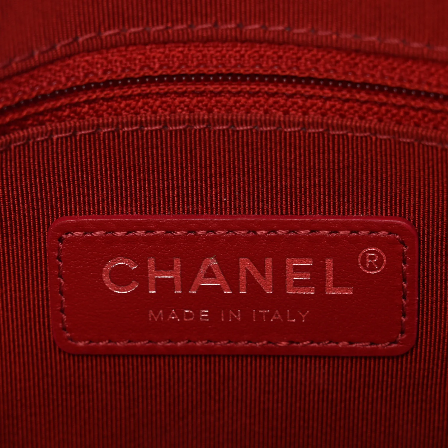 Calfskin Chain 20s Signature Bowling Bag Red