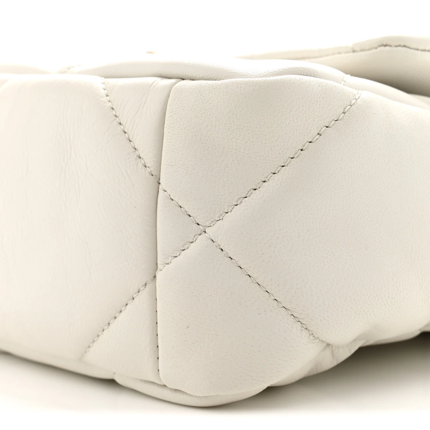 Goatskin Quilted Medium Chanel 19 Flap White