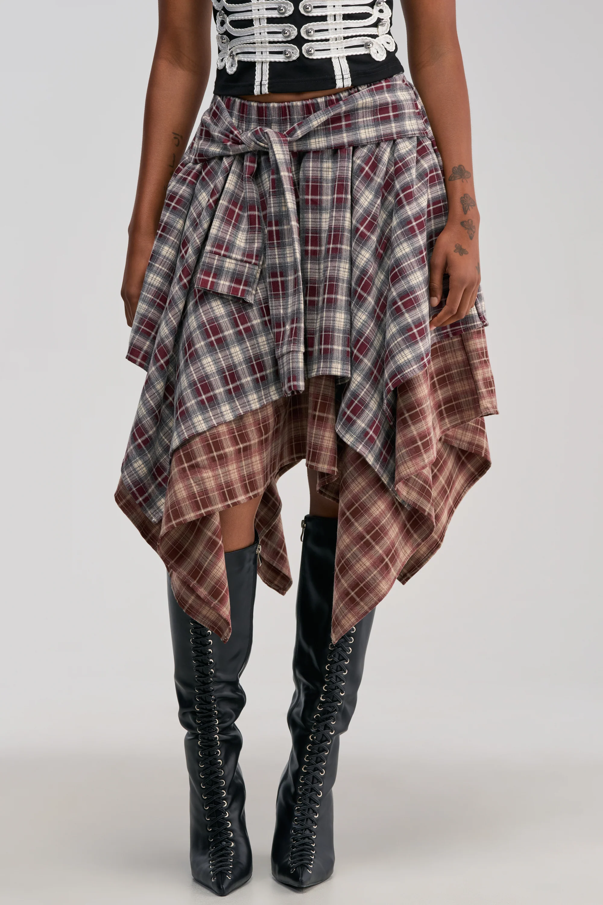 FEELING ALL OVER THE PLACE PLAID MIDI SKIRT - Akira Store