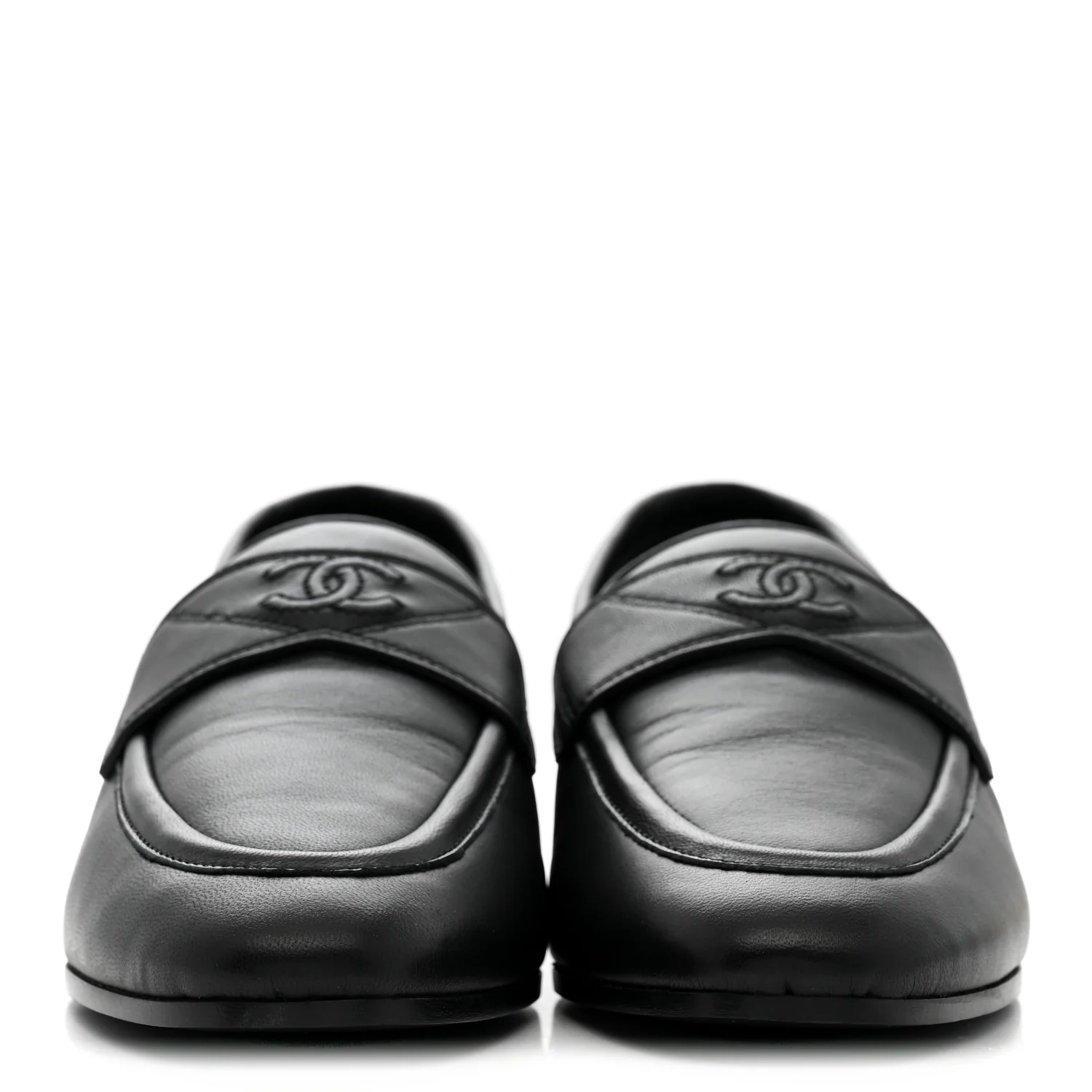 Lambskin Womens Stitched CC Loafers 35 Black