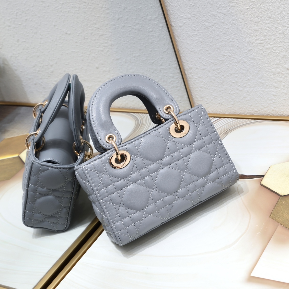 D new arrival D-Joy tote lady bag size??16*5.5*10 cm