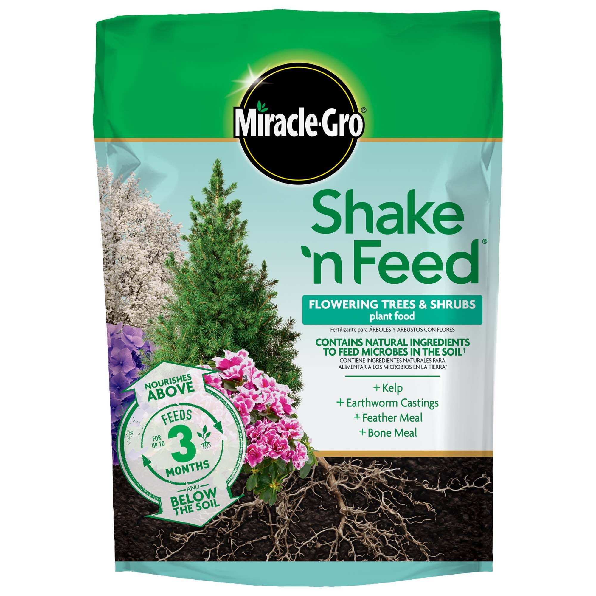 Miracle-Gro 8lb Shake 'n Feed Flowering Trees and Shrubs Plant Food