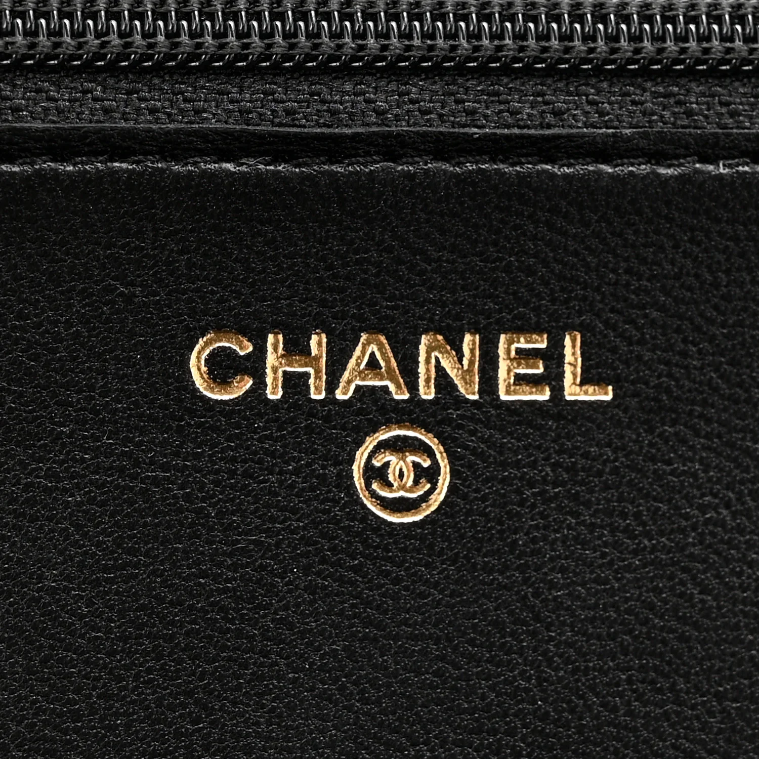 Lambskin Quilted CC Pearl Crush Wallet on Chain WOC Black
