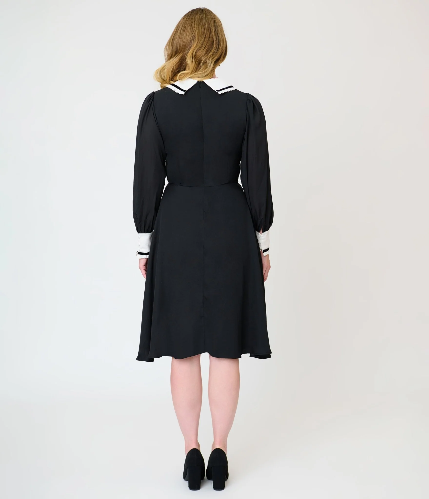 Unique Vintage Black & White Pilgrim Collar Wendy Swing Dress