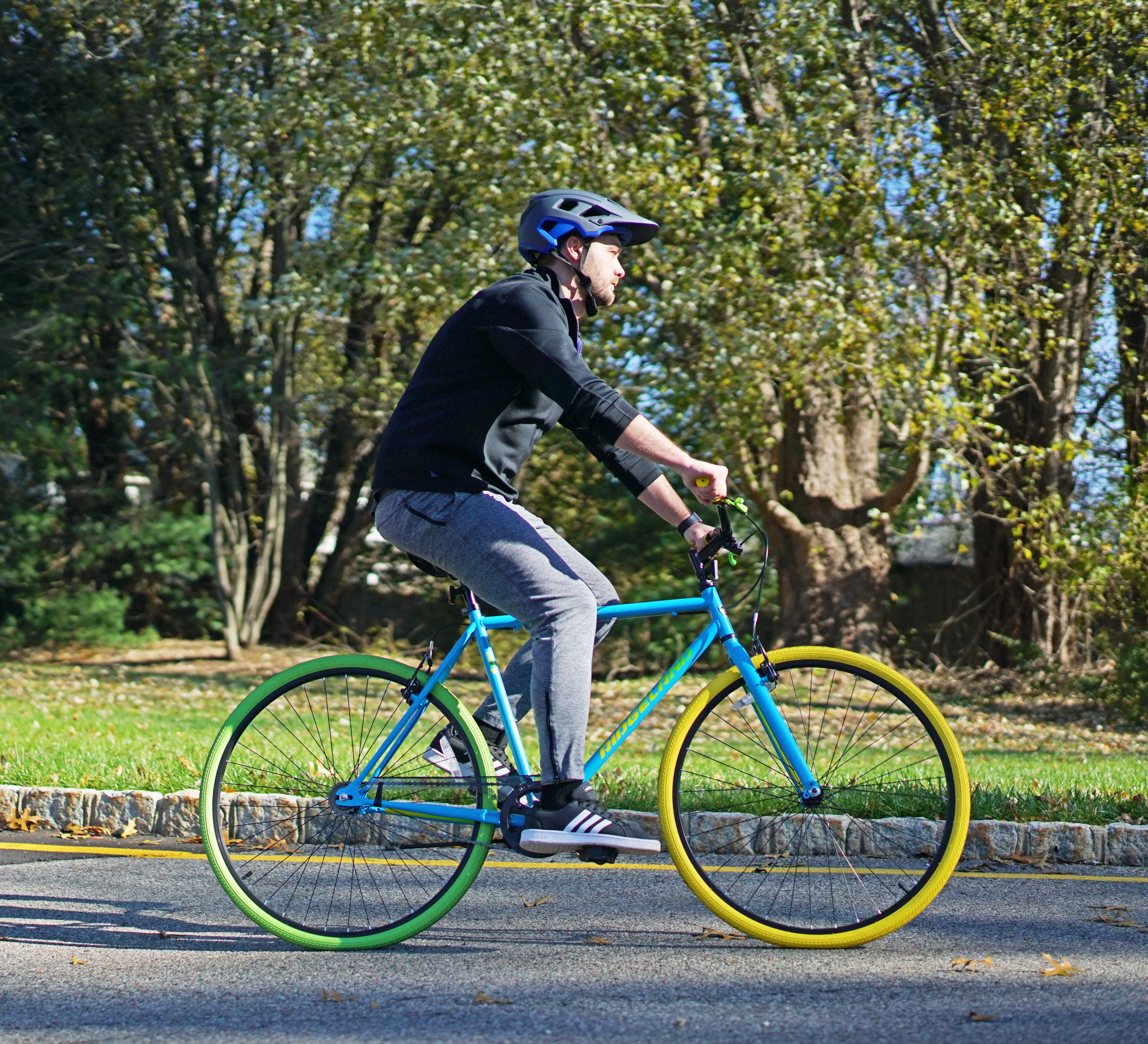 700C Men'S Ridgeland Hybrid Bike, Blue/Green