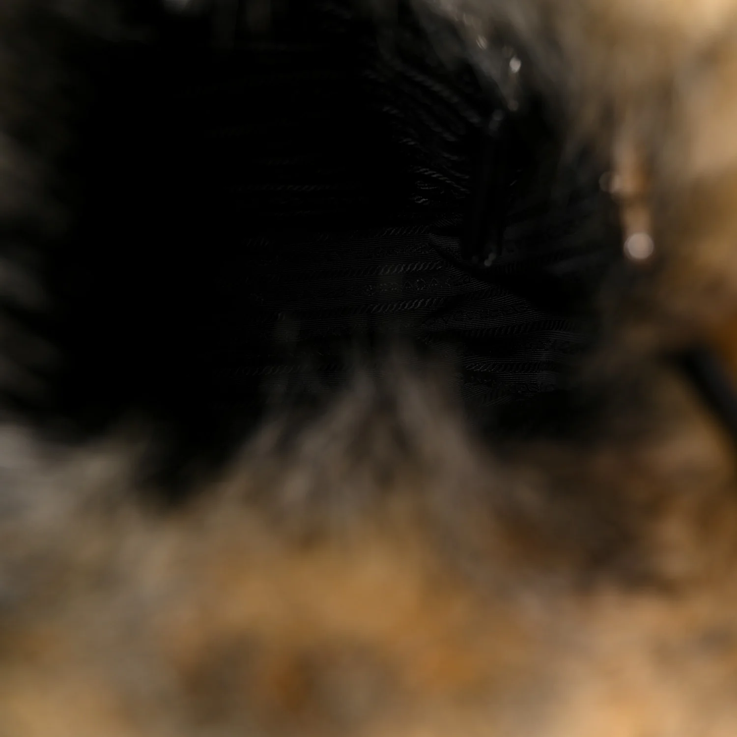 Aspen Vitello Faux Fur Tote Crema Black