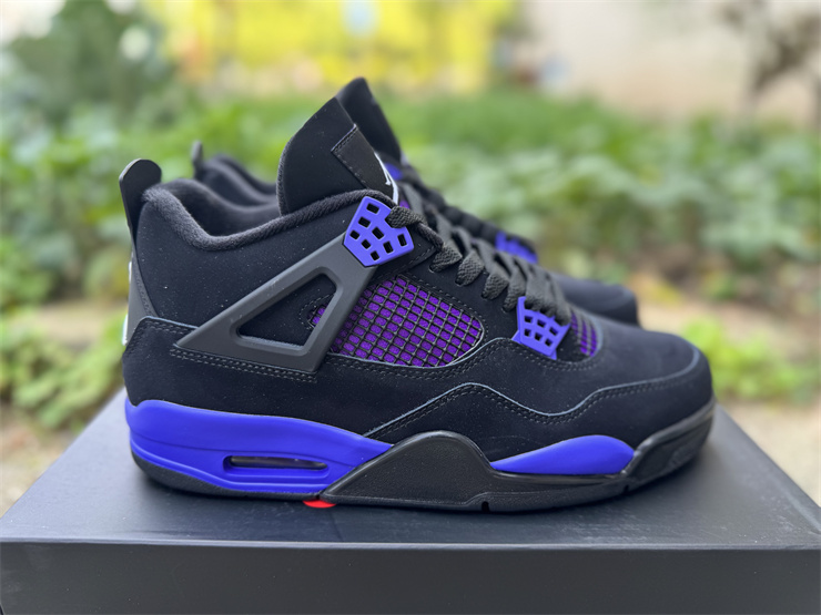 Air Jordan 4