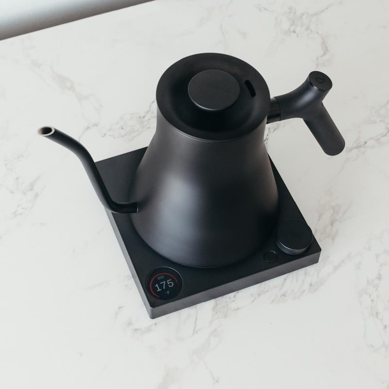 Stagg EKG Pro vannkoker med termostat 0,9 L matt svart