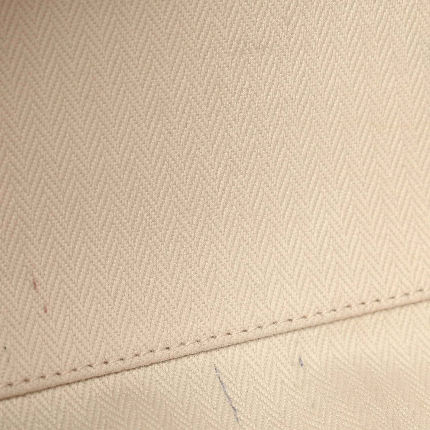 Matte Grained Calfskin Soft Margaux 17 Dark Taupe