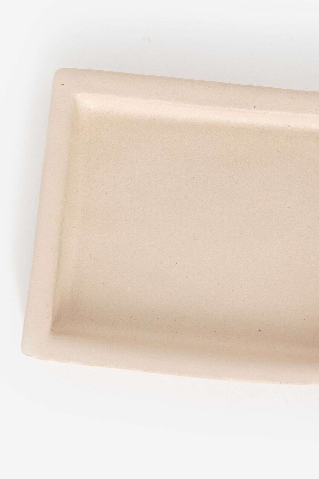 Beige glazed aardewerk schaaltje