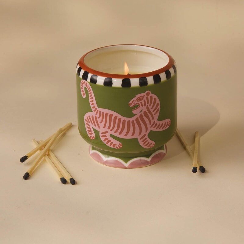 Adopo duftlys black cedar & fig Tiger svart