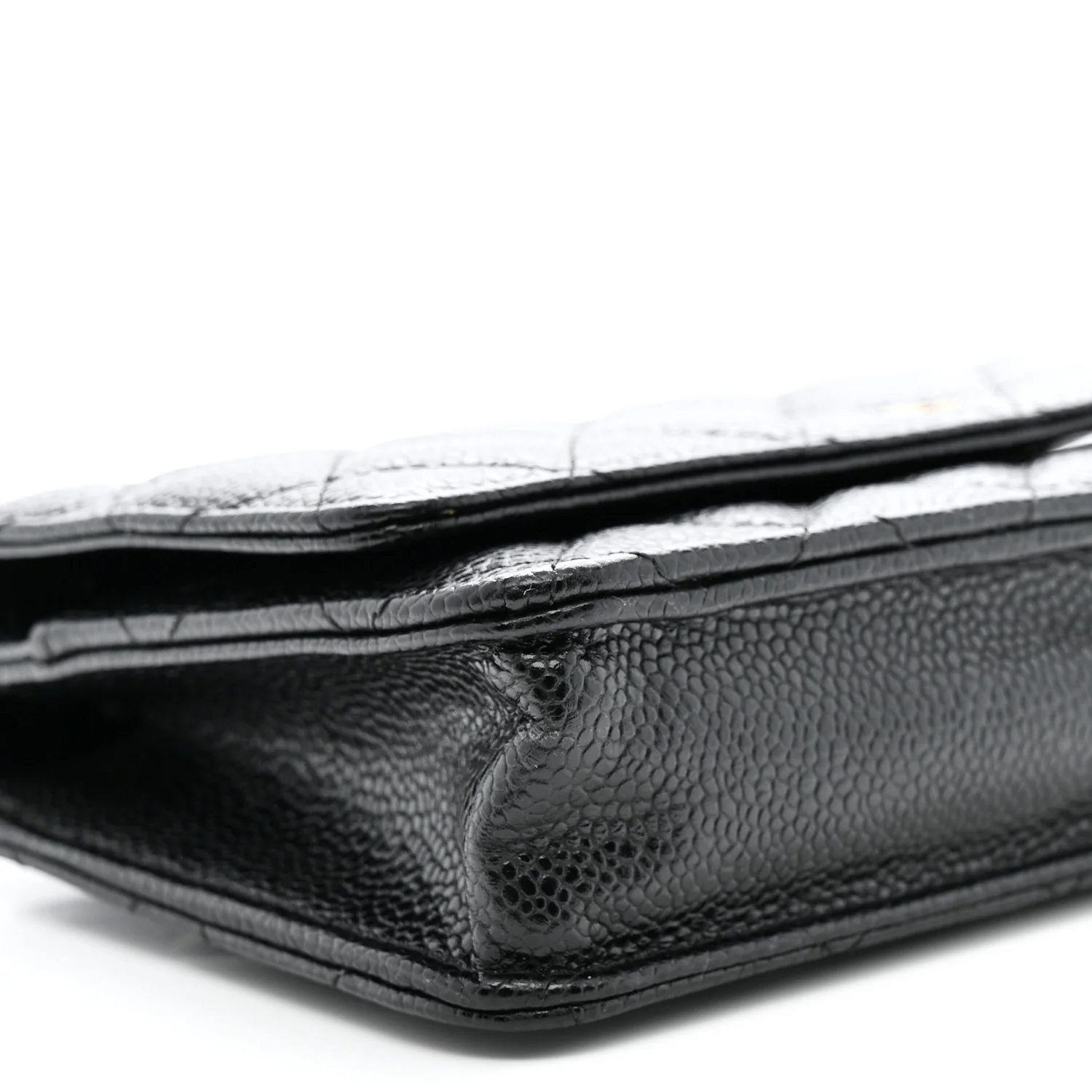 Caviar Quilted Wallet on Chain WOC Black