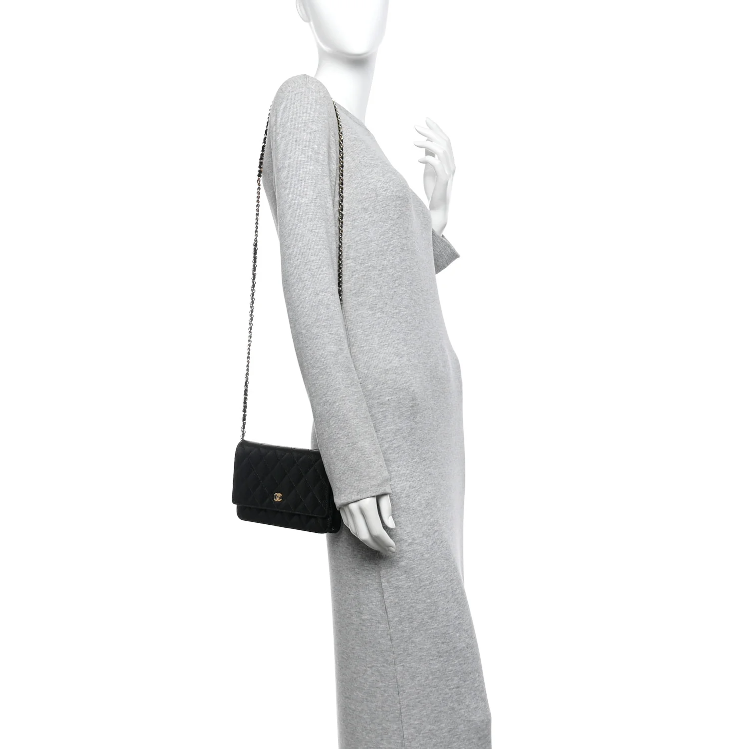 Caviar Quilted Wallet on Chain WOC Black