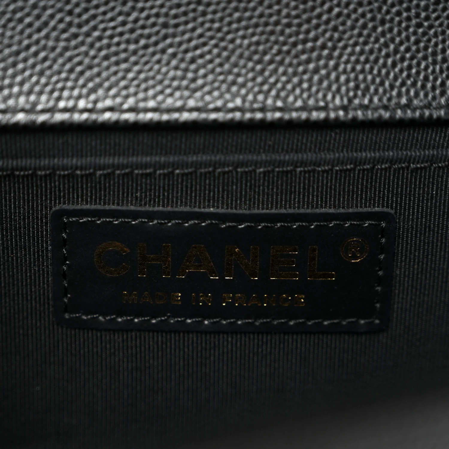 Caviar Quilted Medium Boy Flap Black