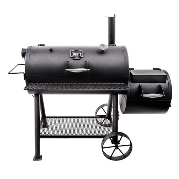 Highland Reverse Flow Offset Charcoal Smoker and Grill in Black with 900 sq  in  Cooking Space