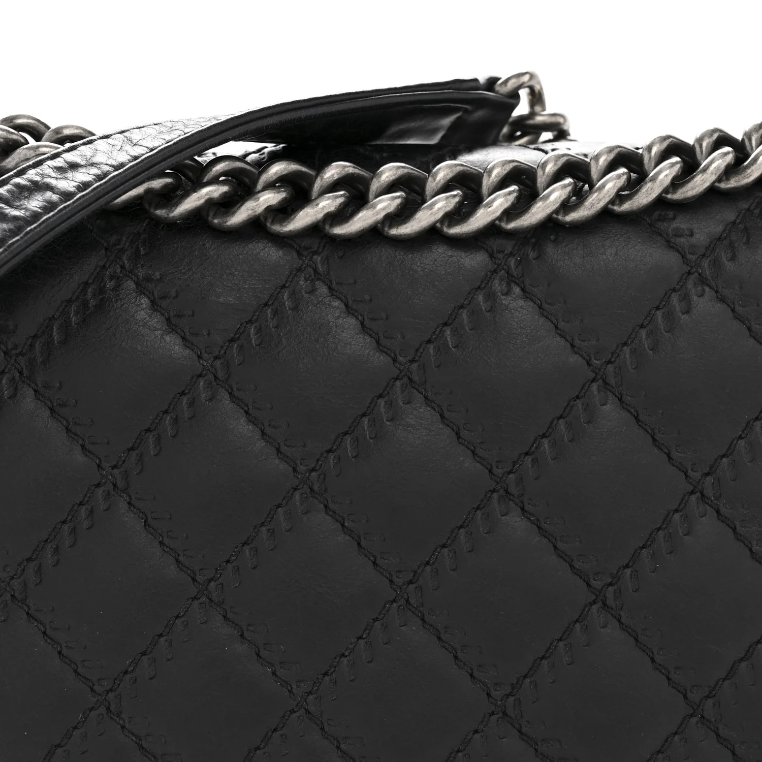 Calfskin Embossed Stitch Large Boy Flap Black