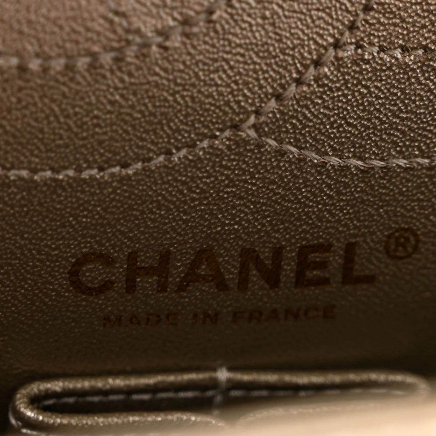 Metallic Aged Calfskin Quilted 2.55 Reissue 225 Flap Pale Gold