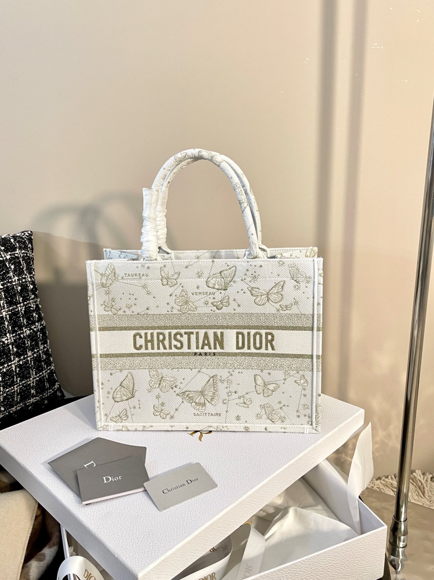 D book tote bag butterfly size: 36??27??16cm