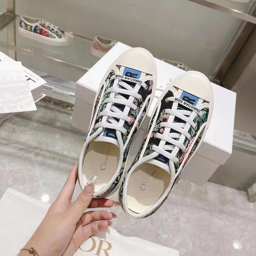 WALK N DIOR SNEAKER