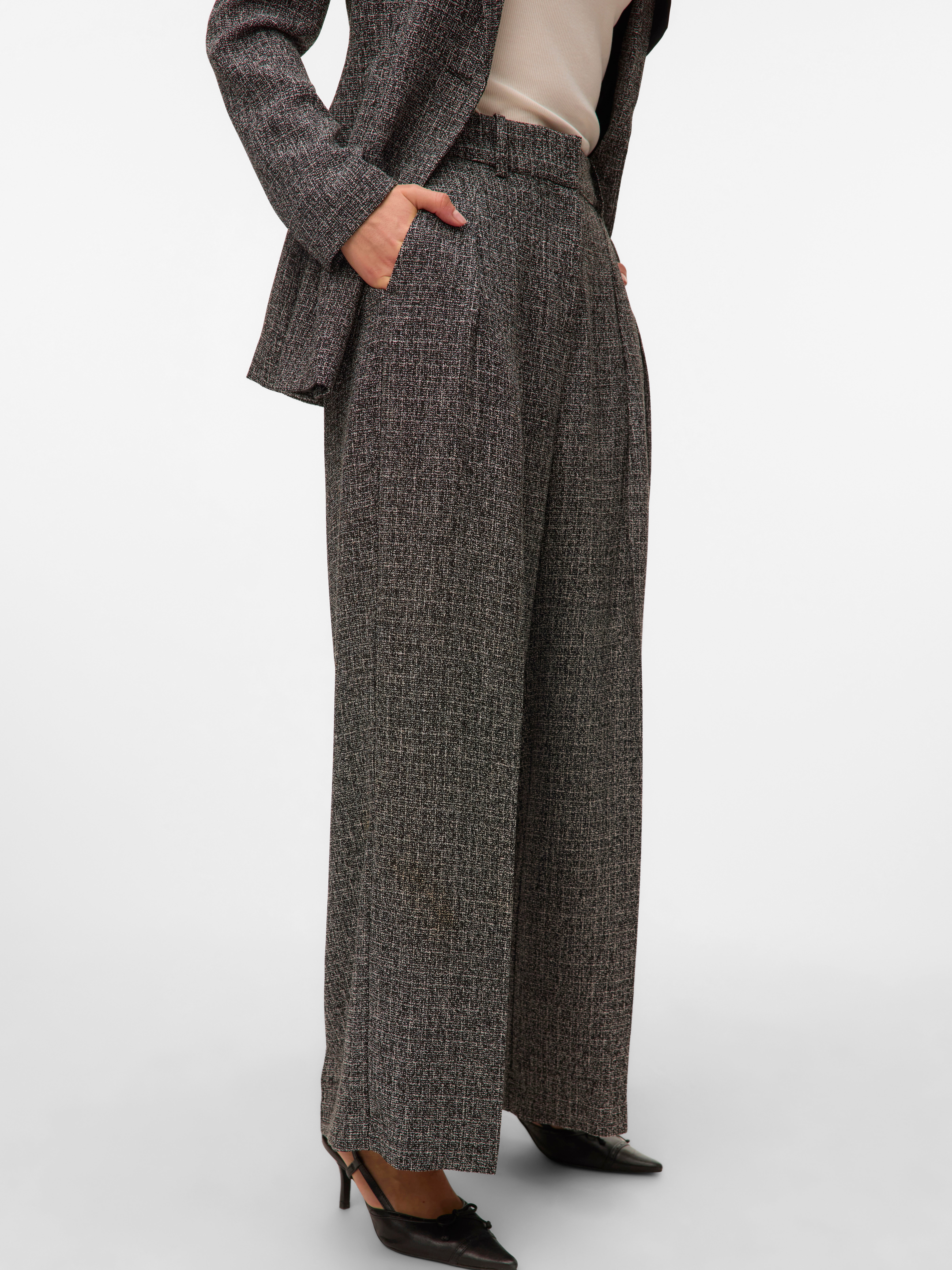 VERO MODA® VMPERLE Tailored Trousers