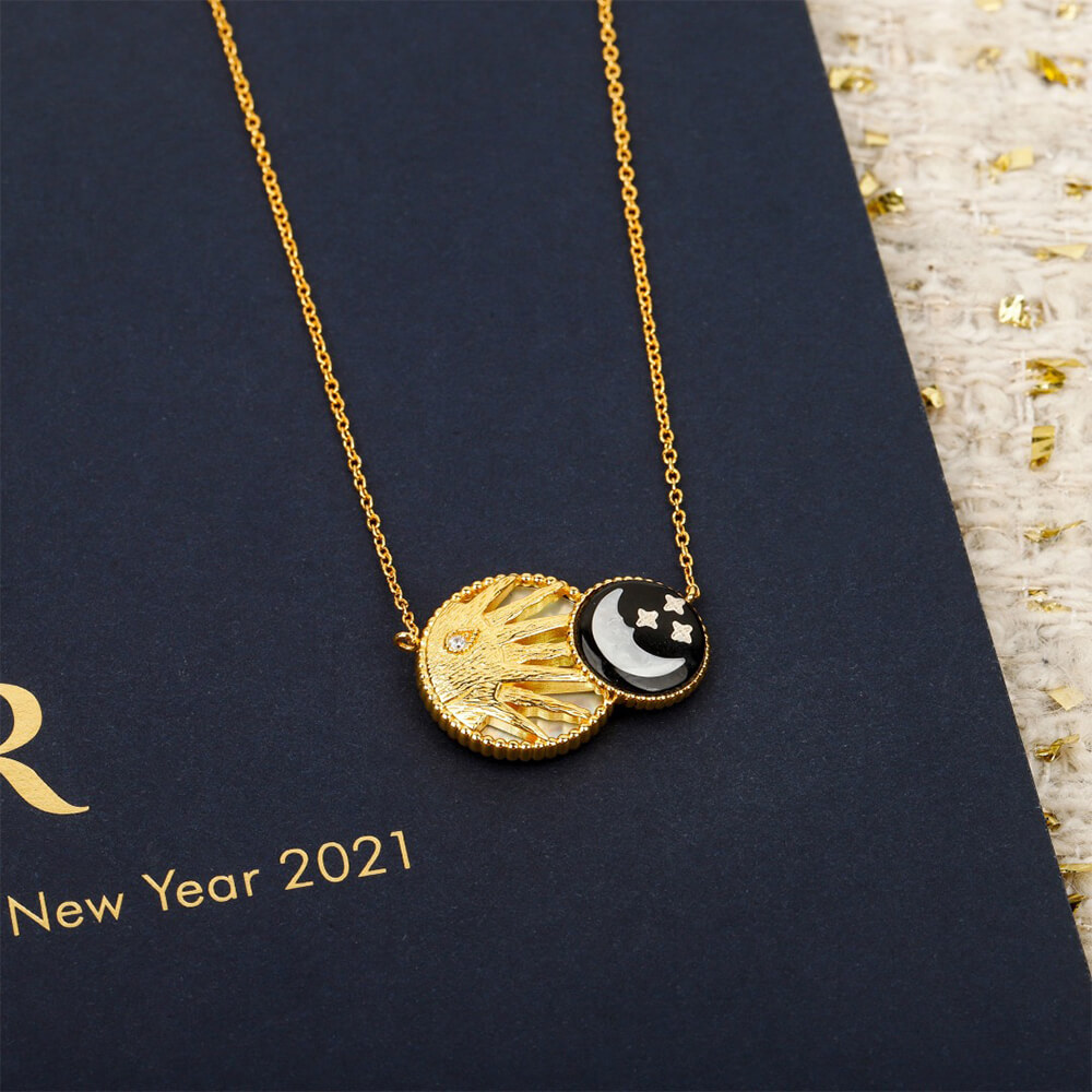 DIOR necklace