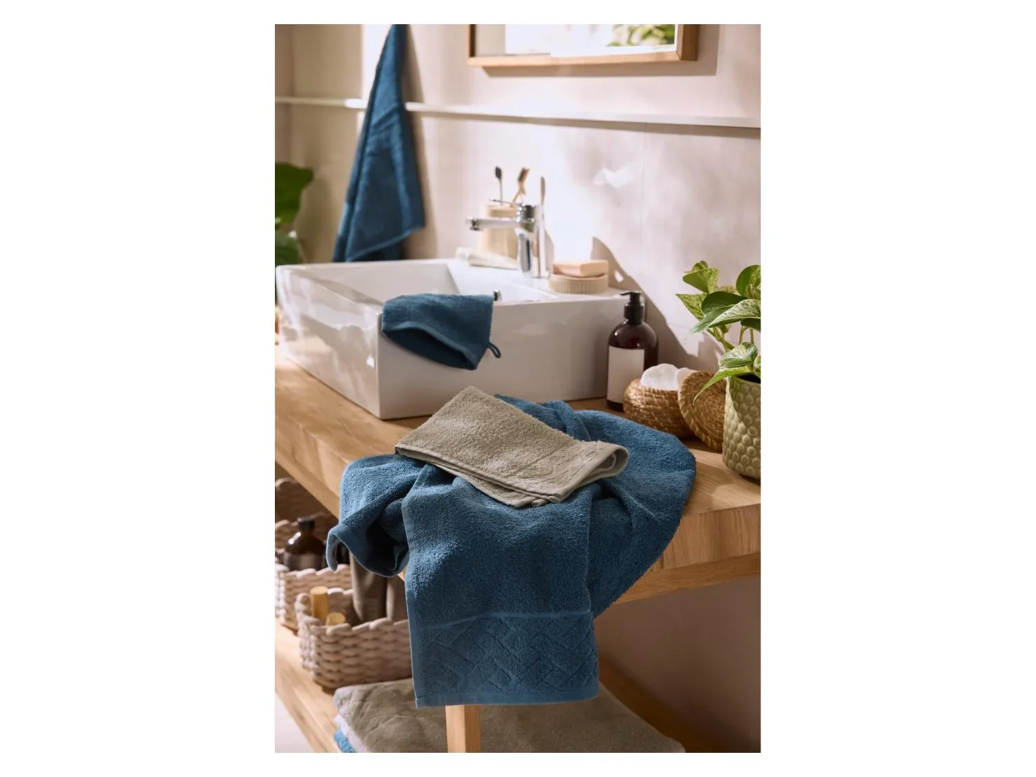 LIVARNO Serviette de toilette en ponge, 50 x 100 cm