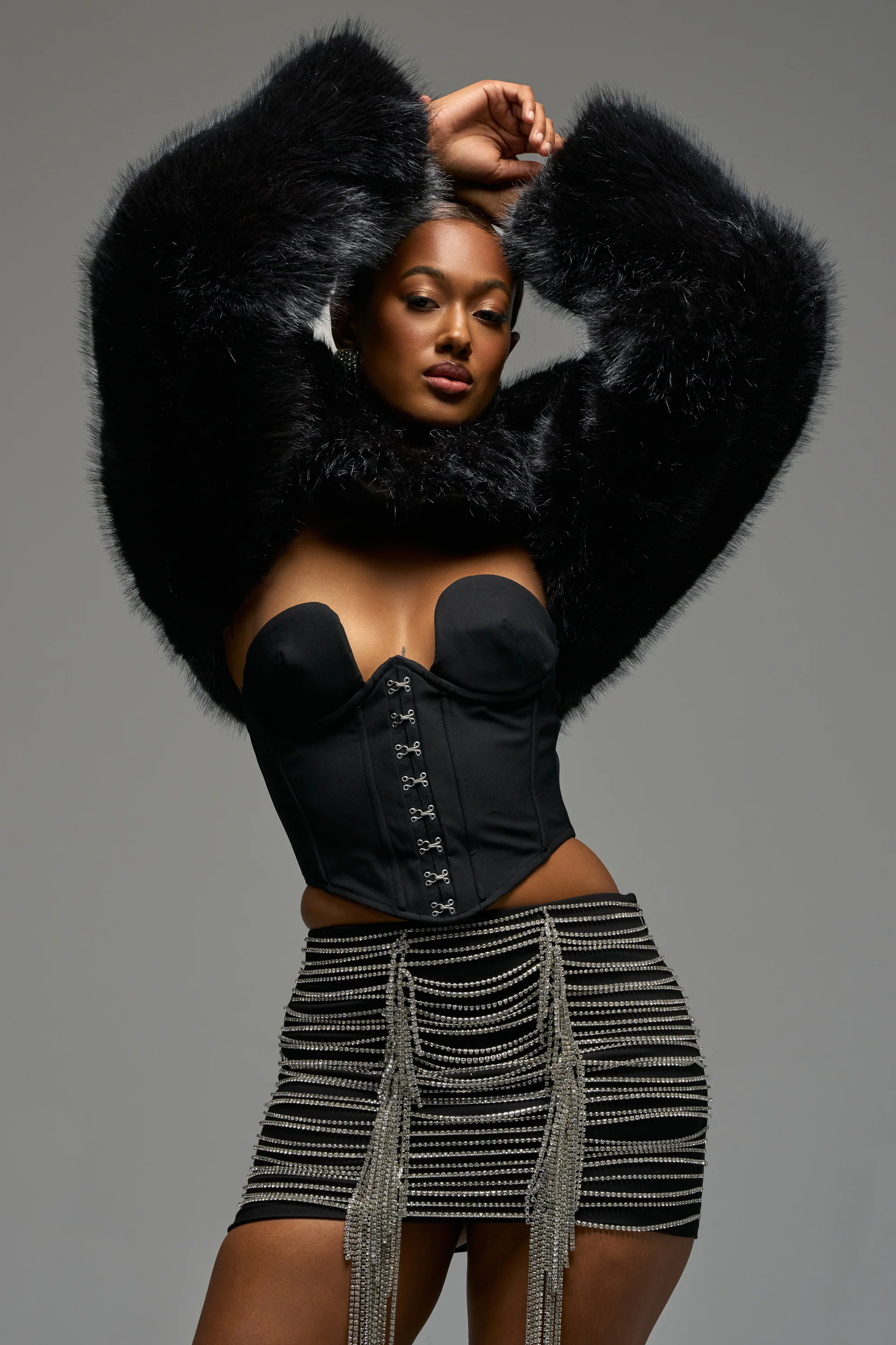 LEILA ULTRA CROP FAUX FUR IN BLACK - Akira Store